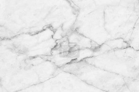 Salle de bain en marbre de carrare réaliser par la marbrerie Dejean de Montpellier 